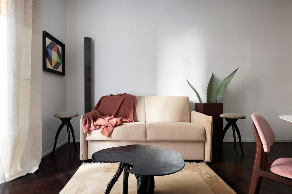 Living room, Seating area