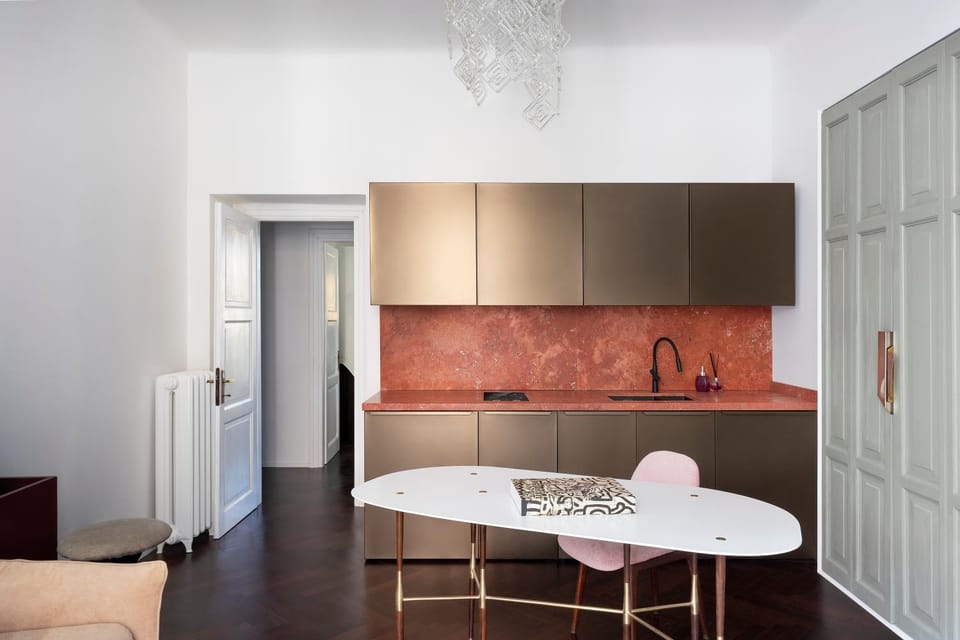 Kitchen or kitchenette, Living room, Seating area, Dining area