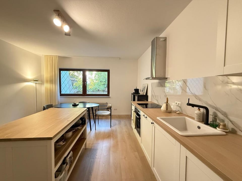 Kitchen or kitchenette, kitchen
