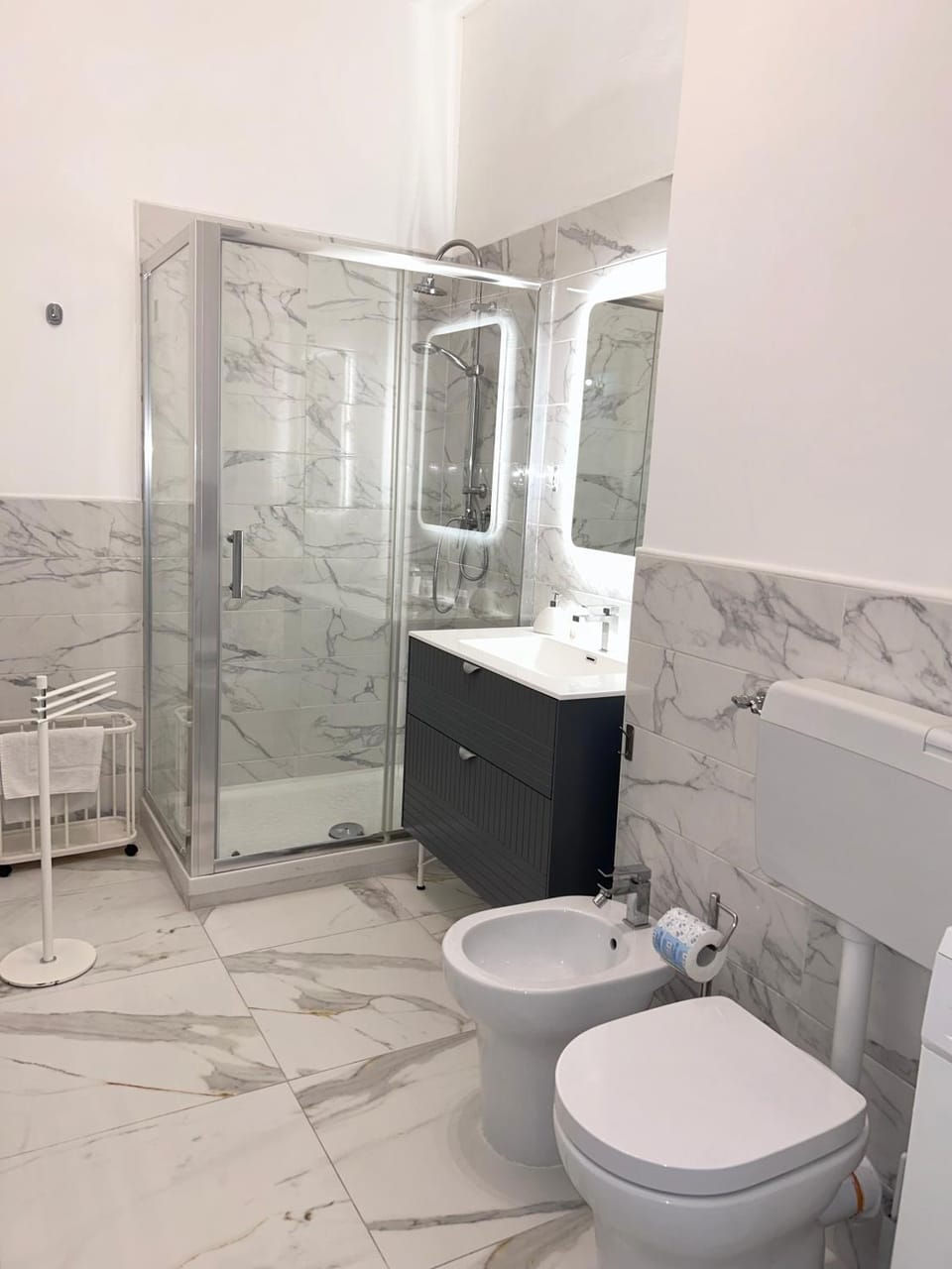 Shower, Toilet, Bathroom, bidet