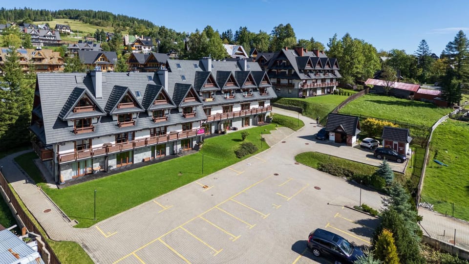 Property building, Bird's eye view