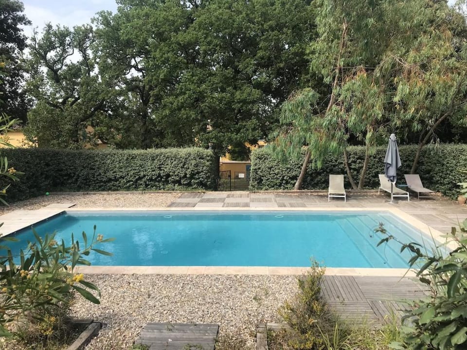 Villa Les Chênes avec piscine dans un domaine viticole 5 suites 11 pers Villa in French Riviera