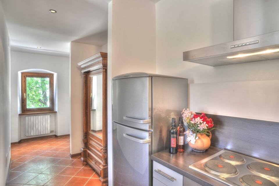 Kitchen or kitchenette, kitchen