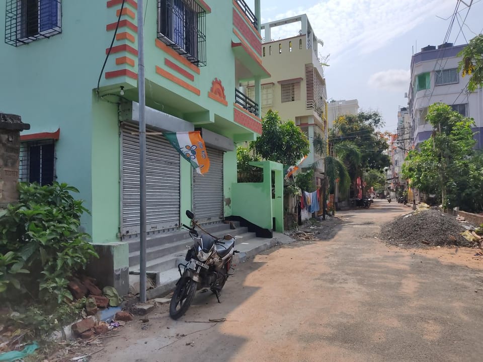 Naskar property Apartment in Kolkata