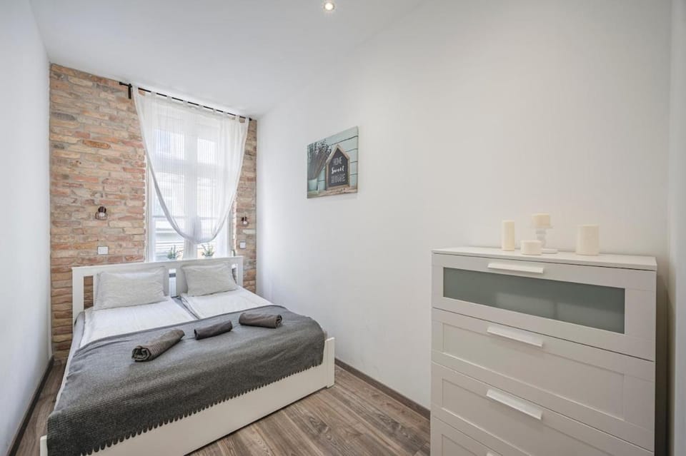 4 stay on the Ring Road w AC by NW Apartment in Budapest