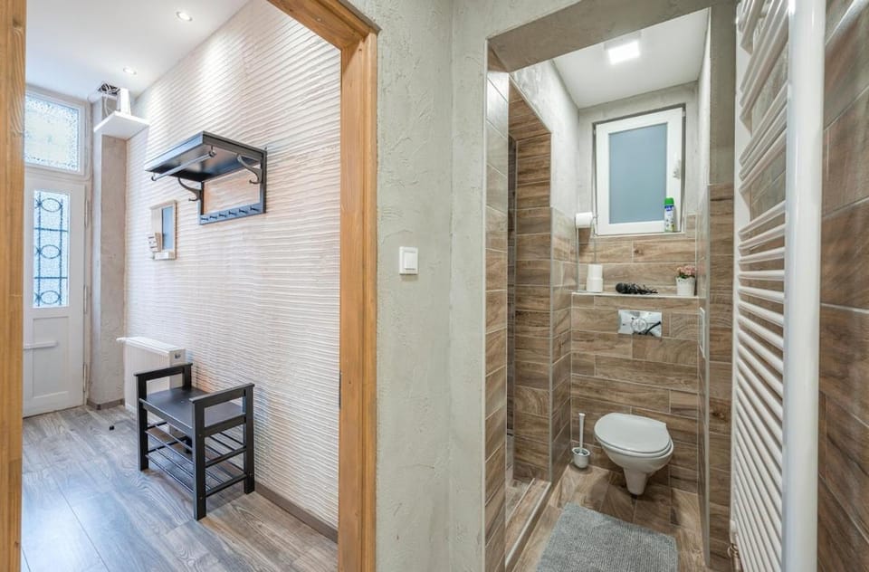 4 stay on the Ring Road w AC by NW Apartment in Budapest