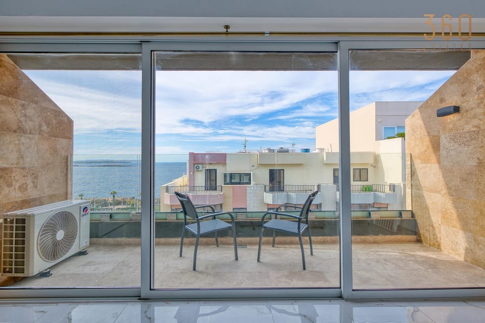 Property building, Patio, Day, Natural landscape, View (from property/room), Balcony/Terrace, Living room, Seating area, Dining area, Sea view