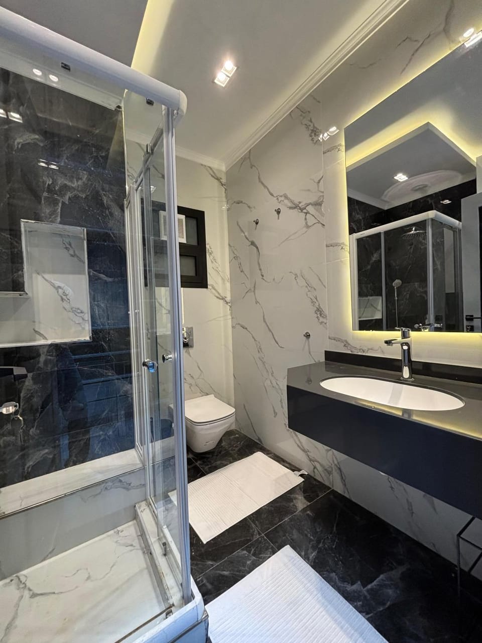 شقة فندقية للإيجار في سوديك فيليتLuxury Apartment for rent in Sodic villette Apartment in New Cairo City