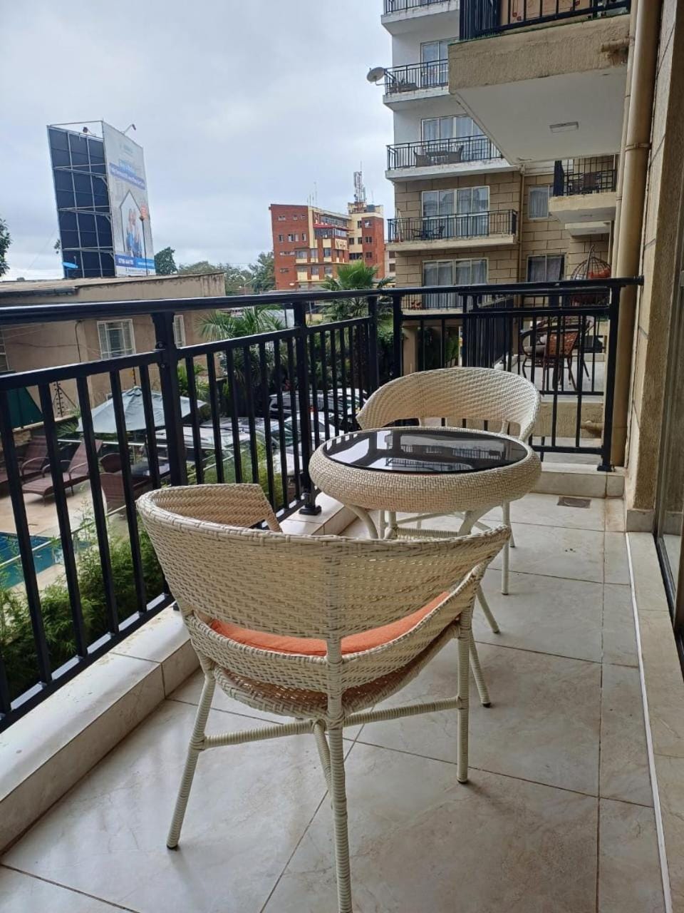 Blonch's Airbnbs Apartment in Nairobi County