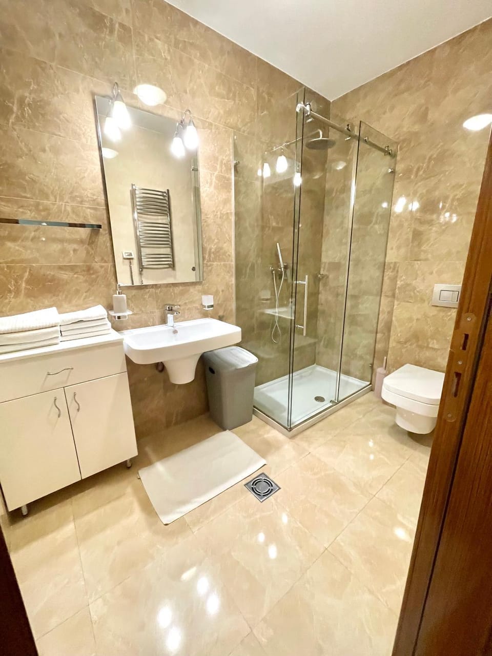 Shower, Toilet, Bathroom