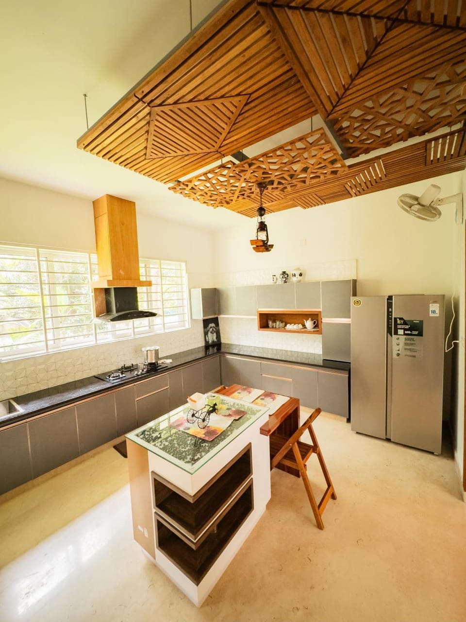 Kitchen or kitchenette, kitchen