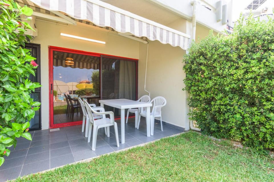 Garden, Garden, View (from property/room), Balcony/Terrace, Garden view
