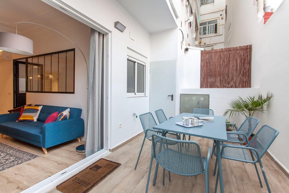 Balcony/Terrace, Living room