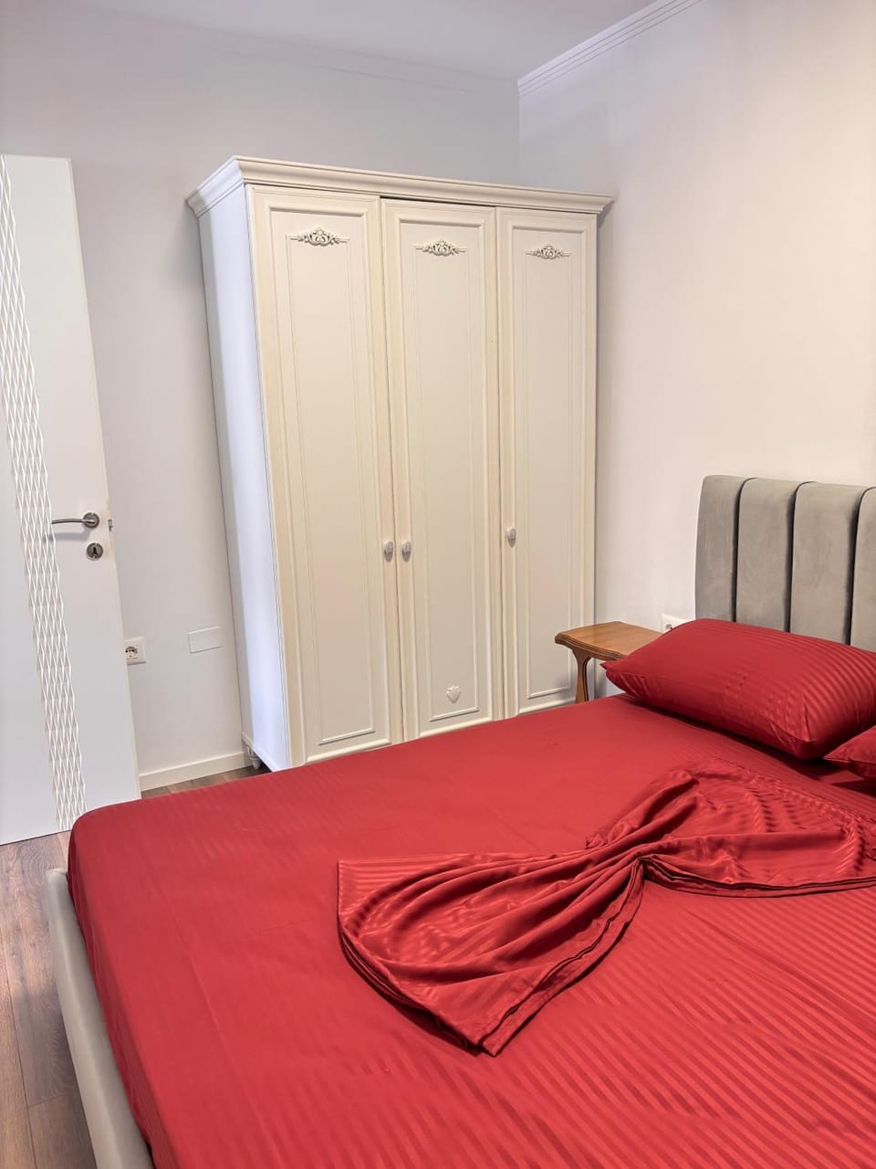 Bed, Bedroom, wardrobe