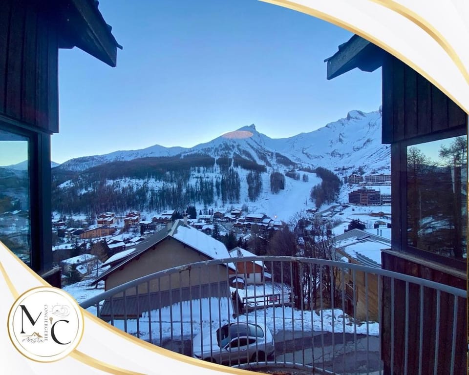 Comfortable duplex with resort view Apartment in Allos