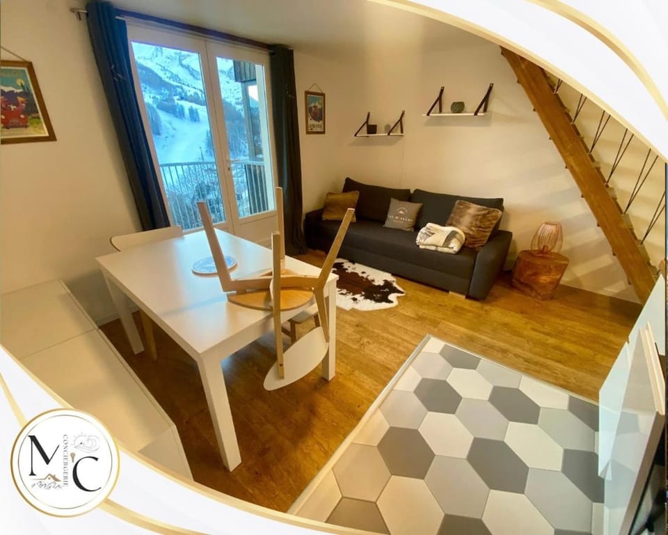 Comfortable duplex with resort view Apartment in Allos