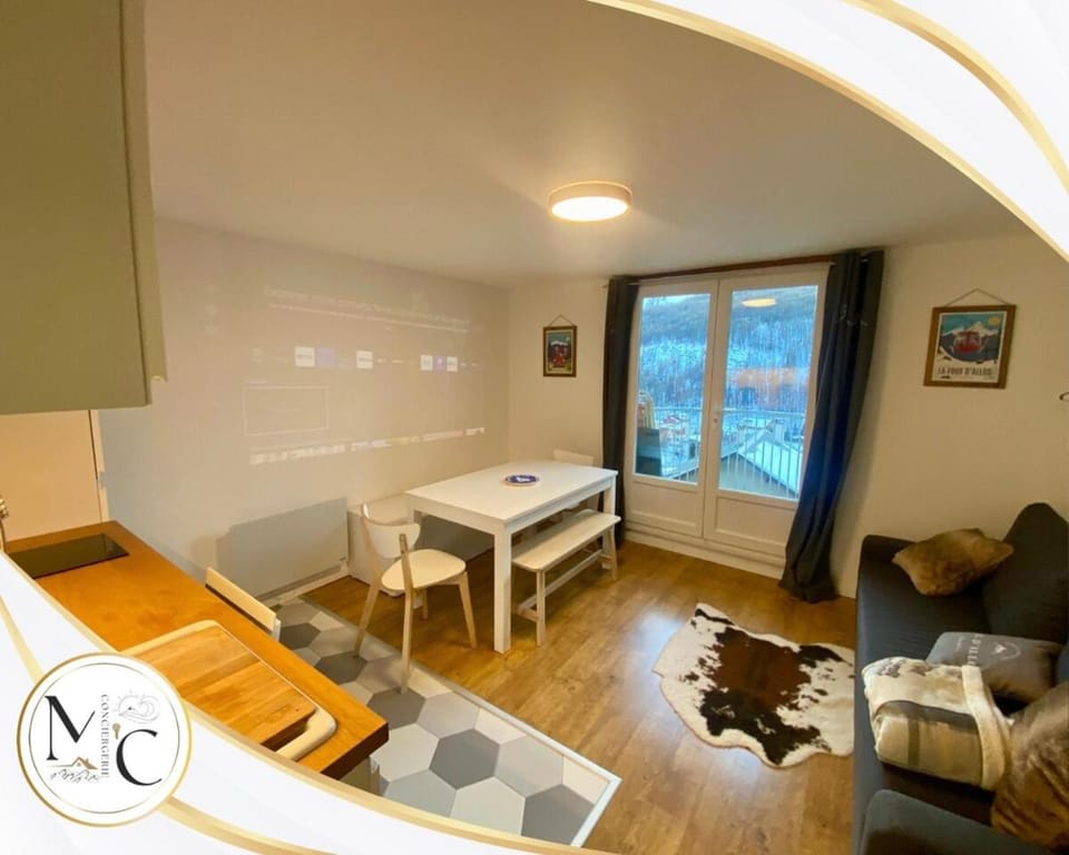 Comfortable duplex with resort view Apartment in Allos