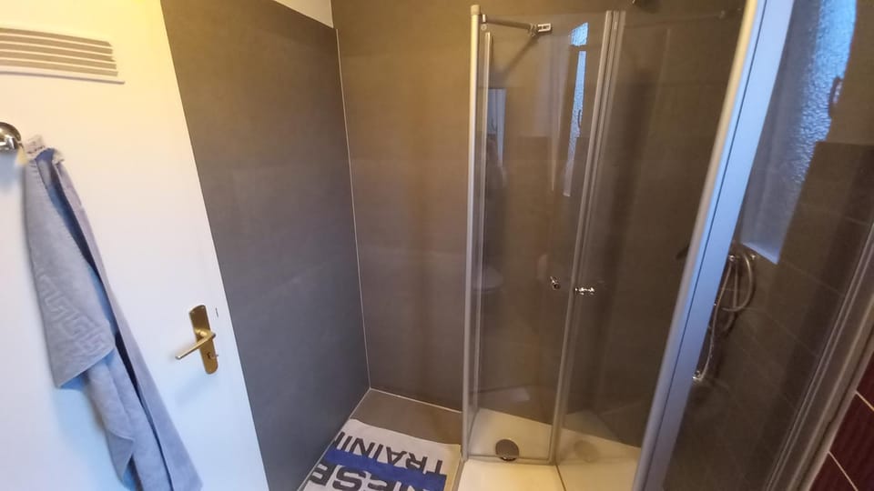Werreufer 4ZKB 6 Einzelbetten Apartment in Detmold