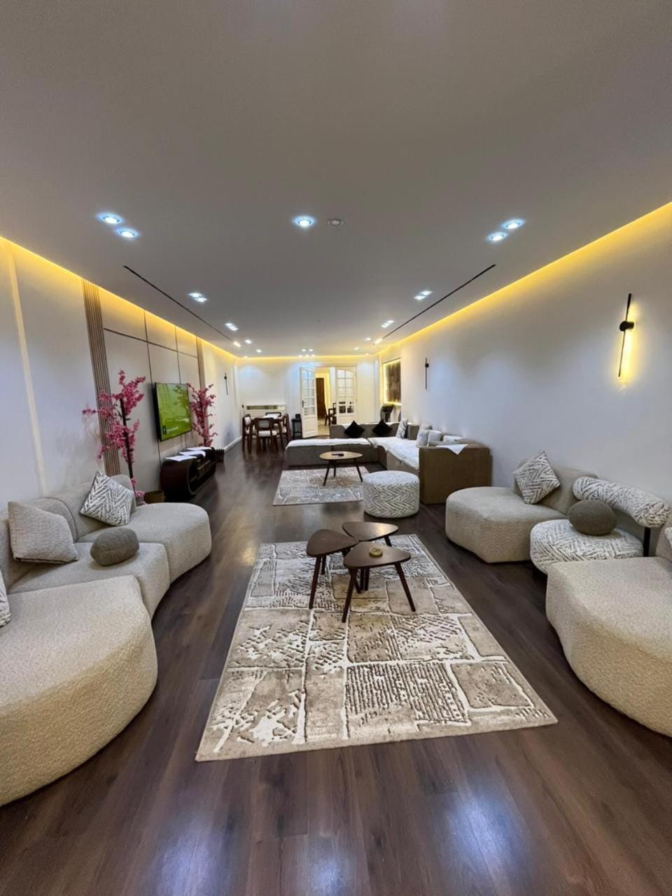 Living room, Seating area