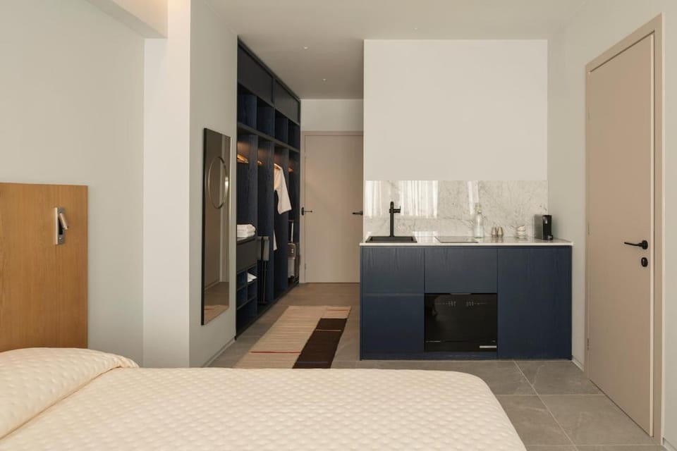 Bed, Kitchen or kitchenette, Photo of the whole room, Bedroom, wardrobe