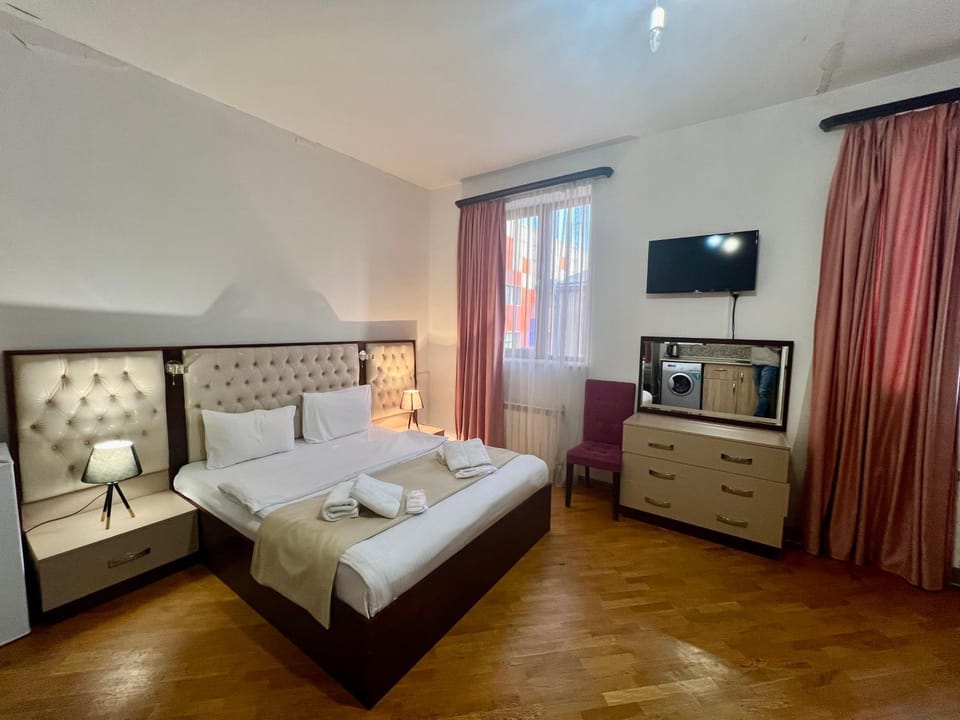 Bed, TV and multimedia