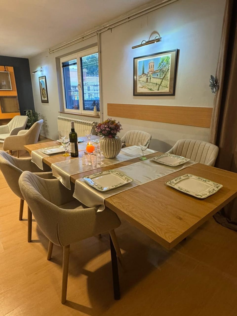 Living room, Seating area, Dining area