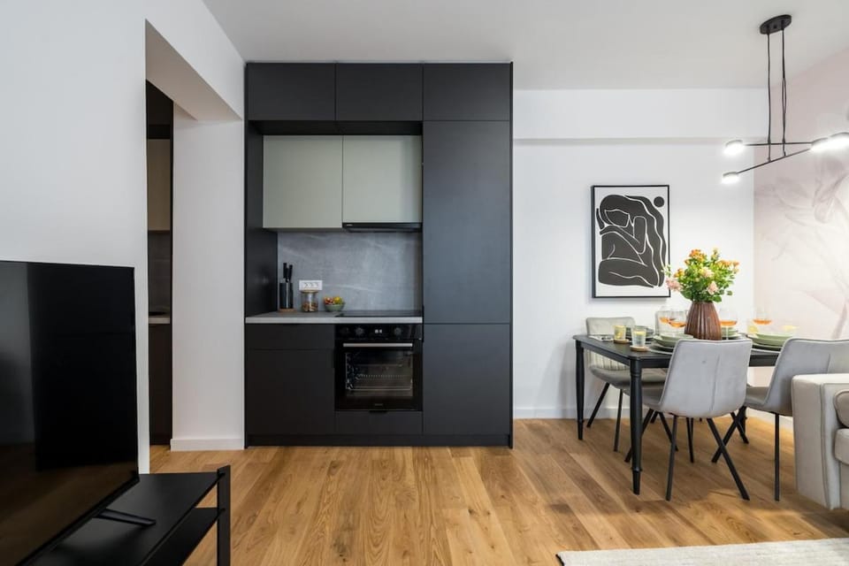 Superb 2BR Flat - Cismigiu Gardens - Terrace Apartment in Bucharest
