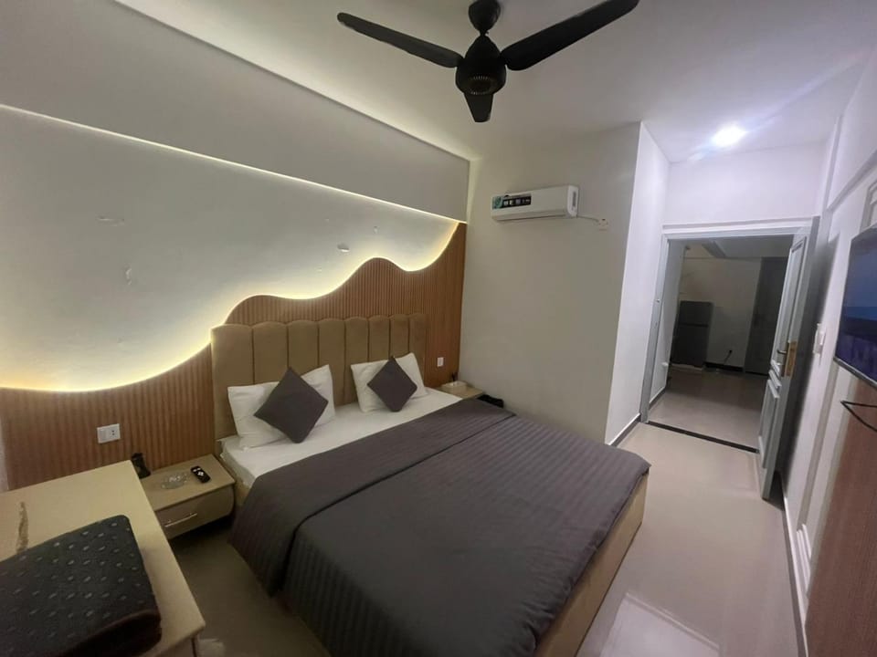 Phase 8 Creek Apartments Apartment in Karachi