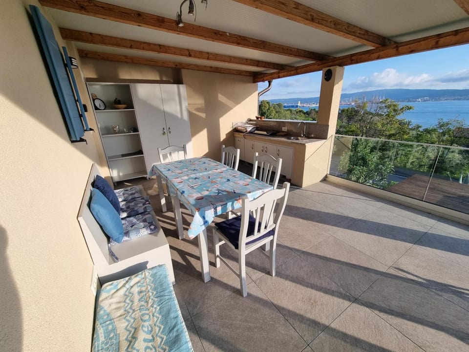 Balcony/Terrace, Dining area, Sea view