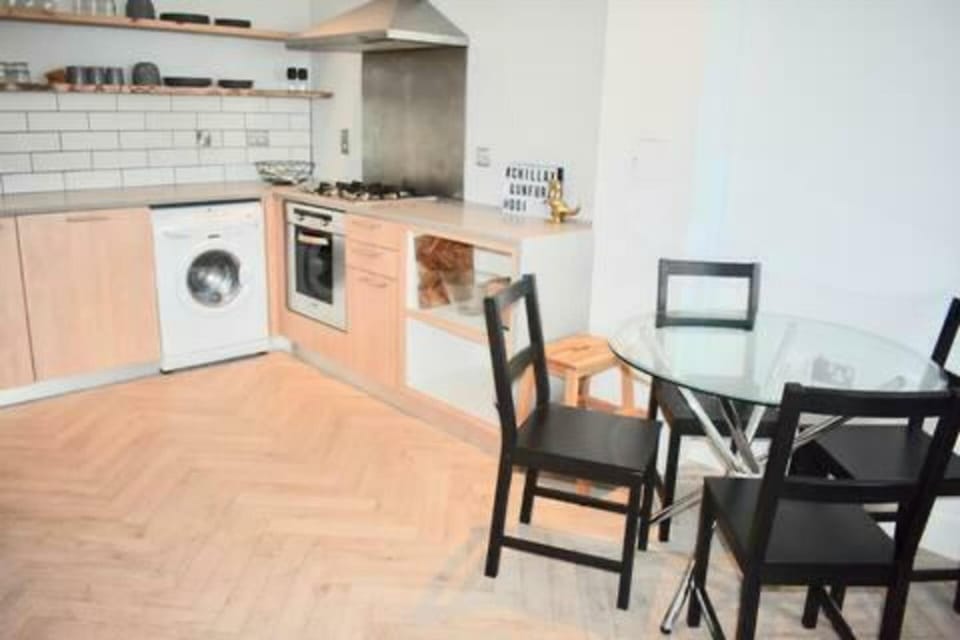 2 bed bright and modern flat in the city centre Apartment in Dublin