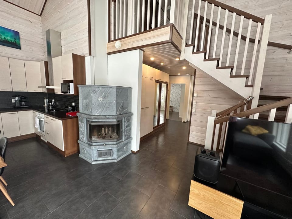 Kitchen or kitchenette, Seating area