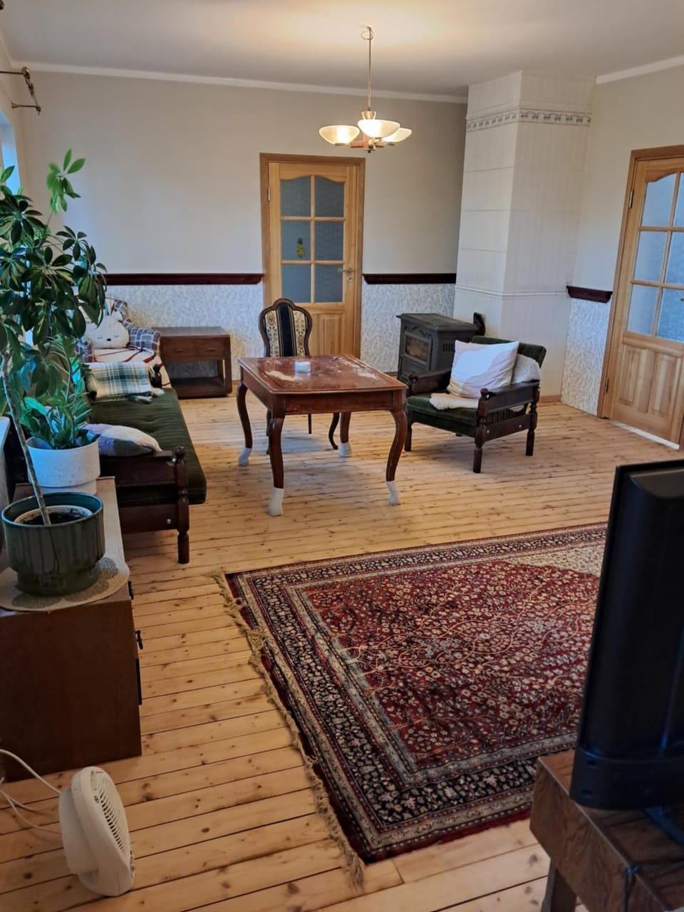 Communal lounge/ TV room, Living room