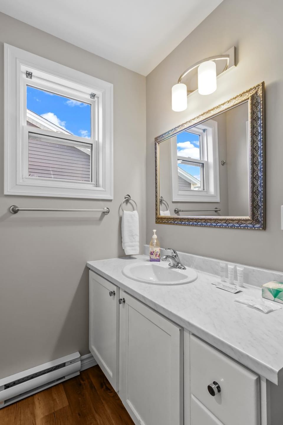 Spacious 3BR WiFi WD Parking Apartment hotel in St Johns