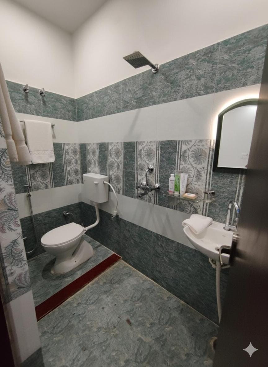Shri Arpanam Home Stay Bed and Breakfast in Varanasi