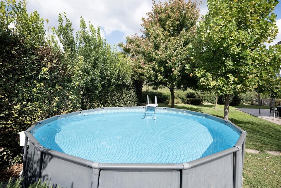 Property building, Swimming pool
