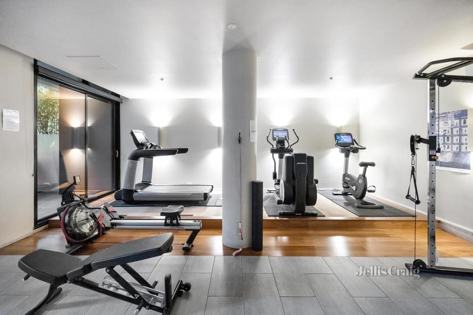 South Yarra Style - Smart 1bed with parking Apartment in Melbourne