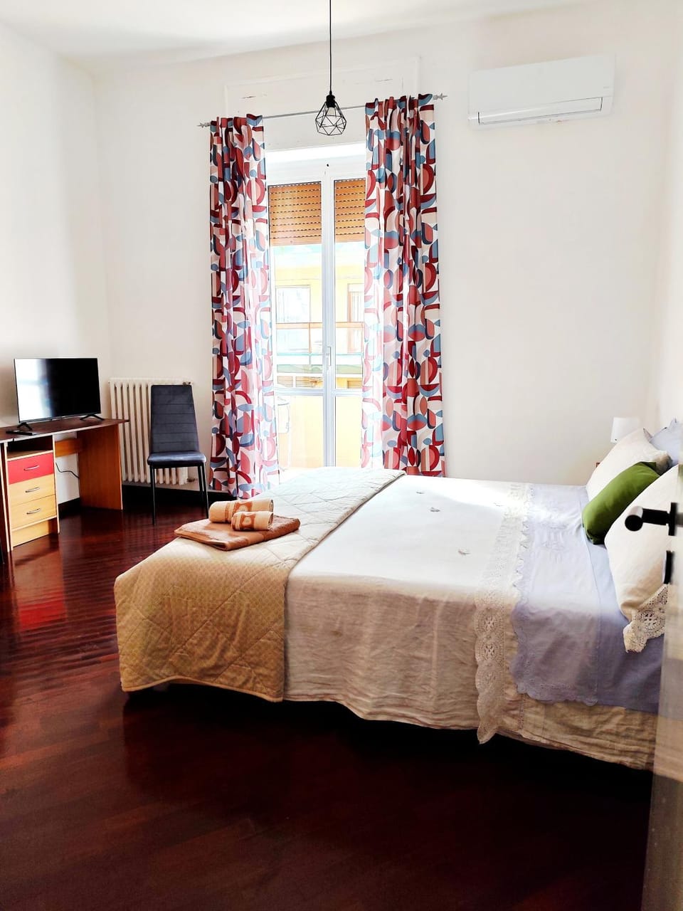 TV and multimedia, Bedroom, wardrobe