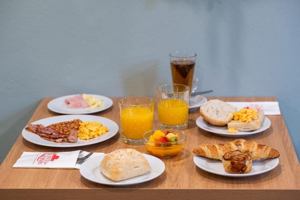 Food and drinks, Breakfast, Continental breakfast, Drinks