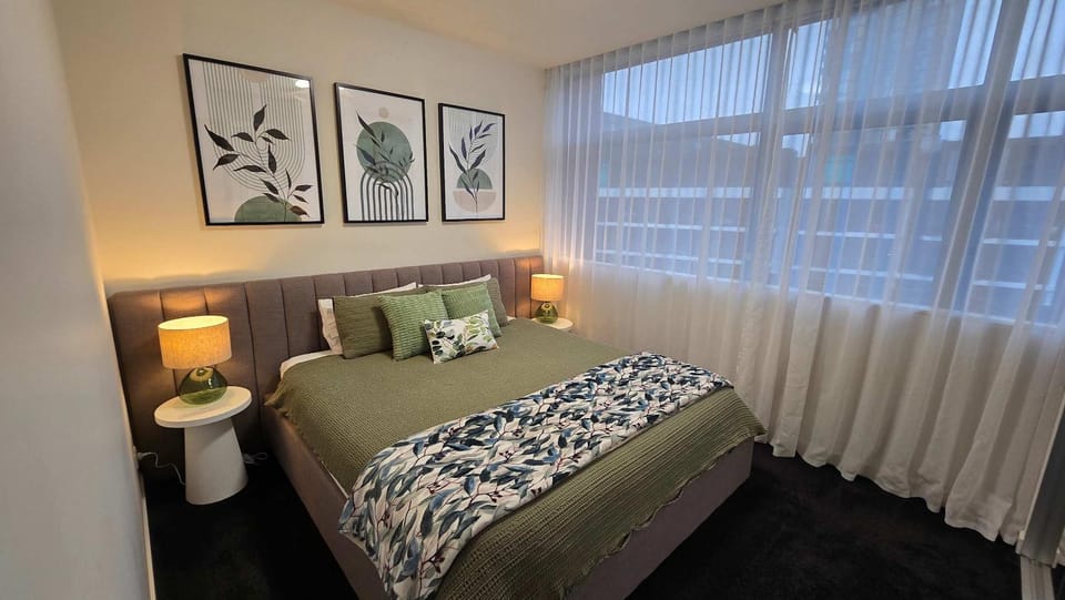 LUXE Waterloo 1 bed with parking gym & pool Apartment in Sydney