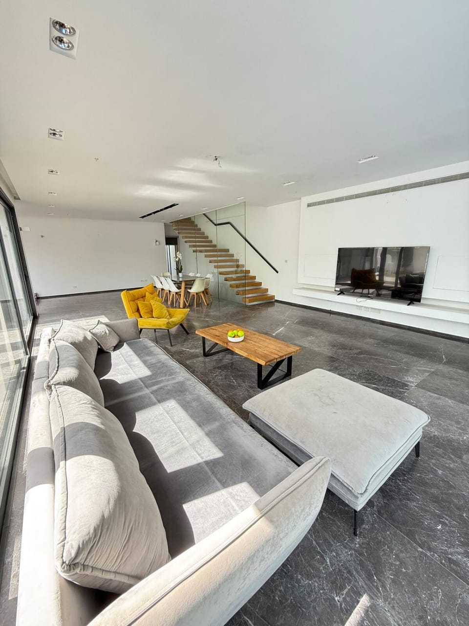 Villa with a pool in Ra'anana Villa in Herzliya