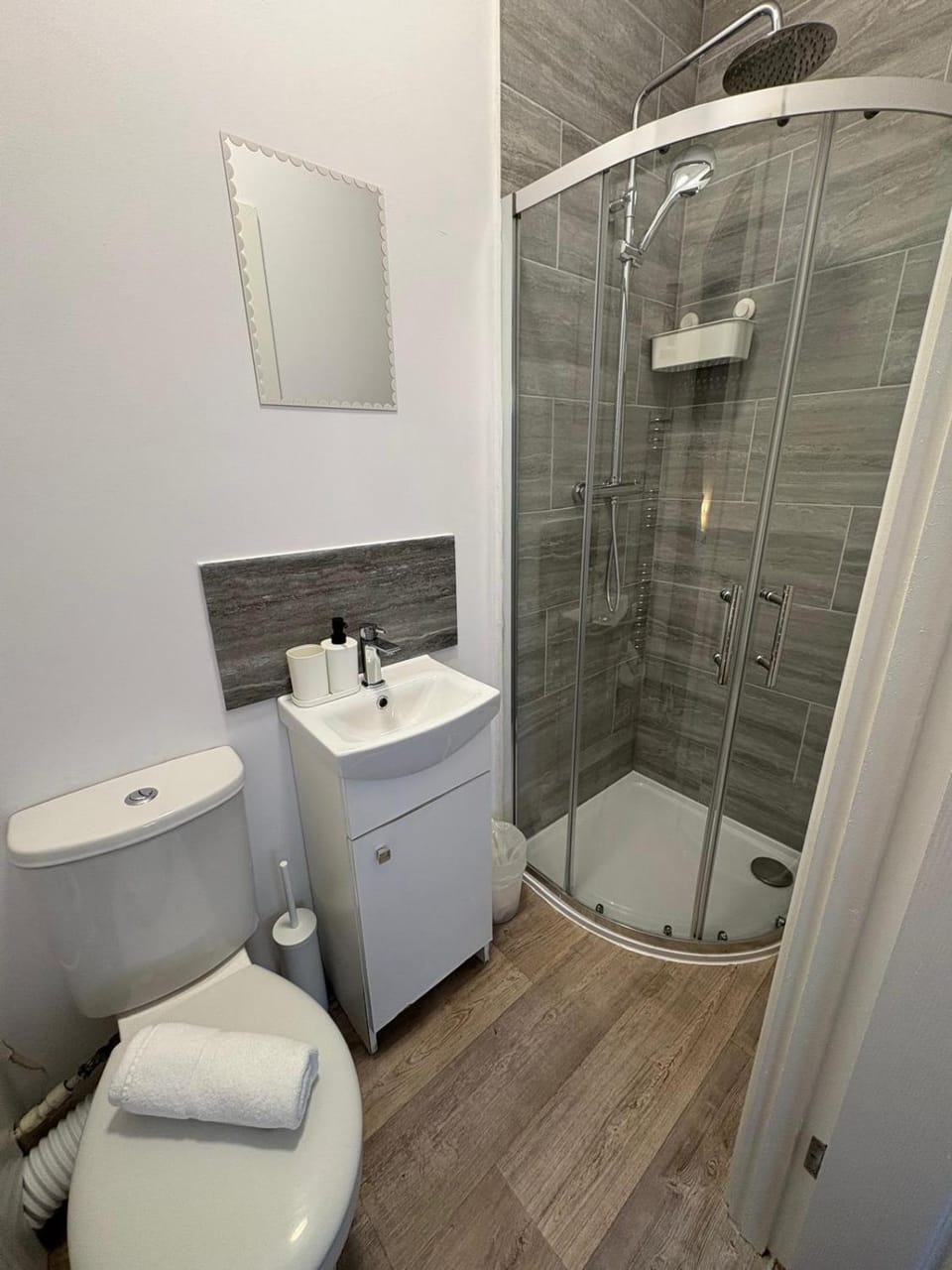 Central Peterborough Studio 1 Apartment in Huntingdonshire District