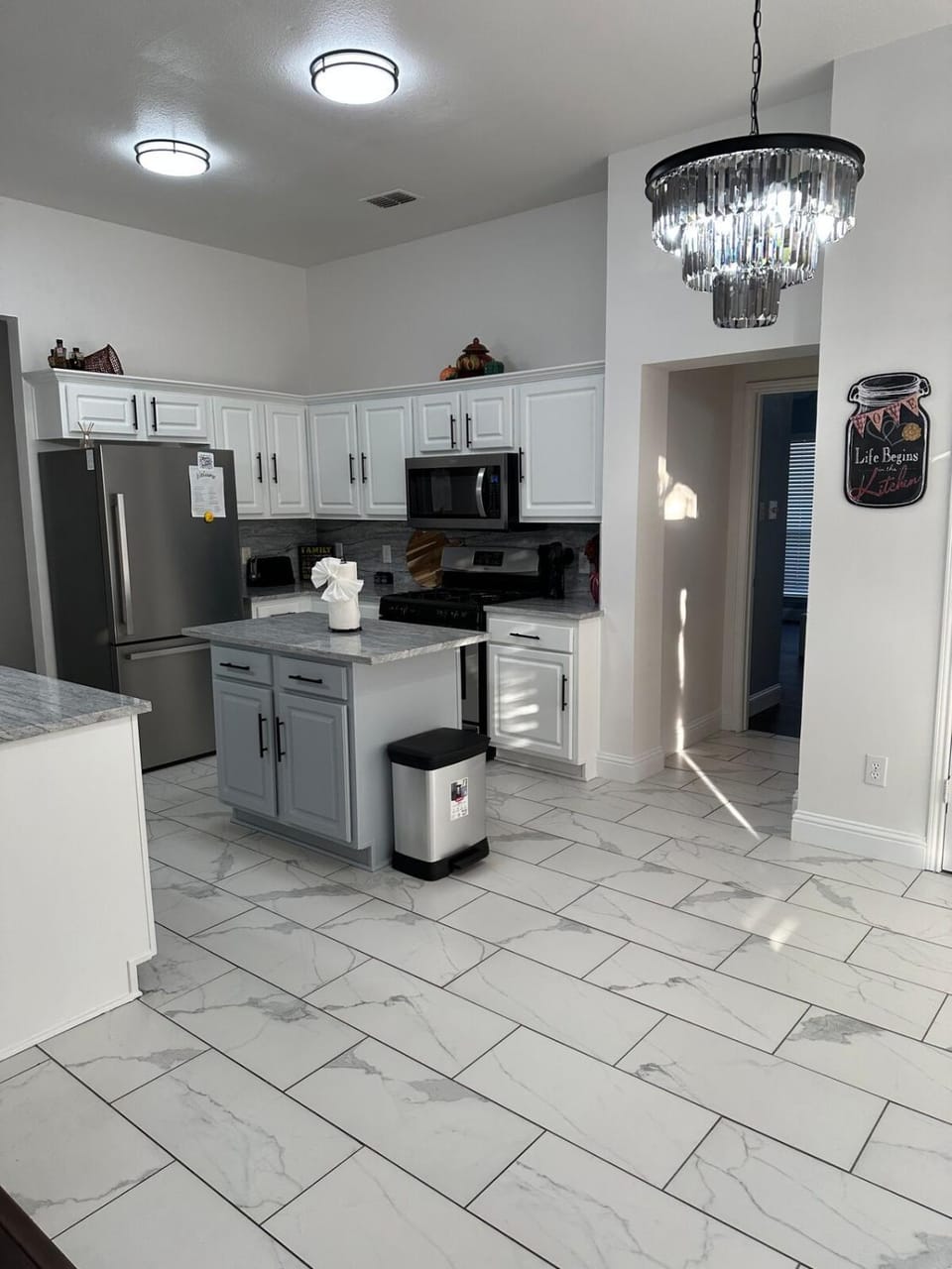 Kitchen or kitchenette