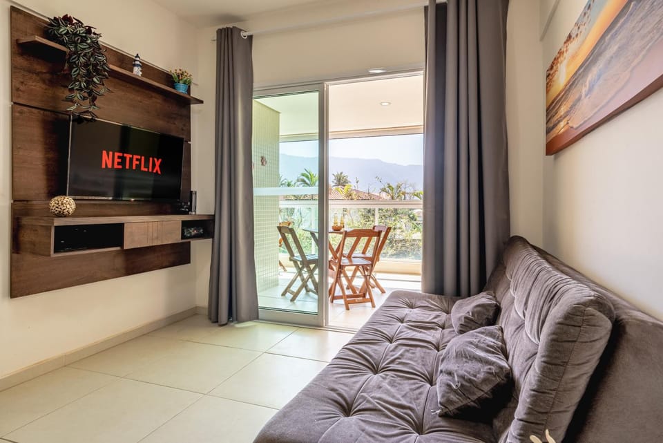 Communal lounge/ TV room, TV and multimedia, Living room, Seating area