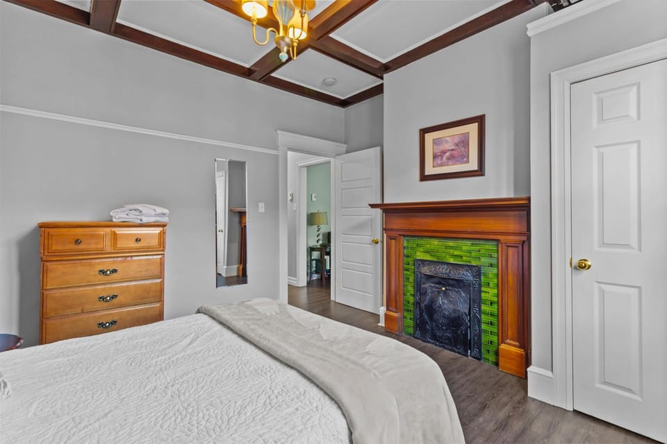 Modern 2BR W&D Wi-Fi Parking Apartment hotel in St Johns