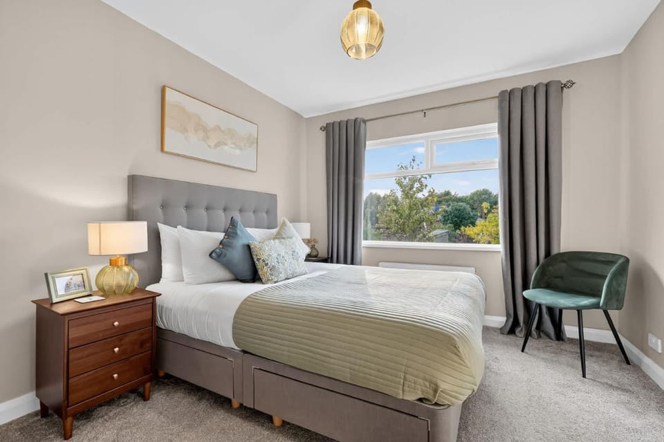 Bedroom, Garden view