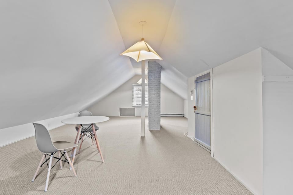 Pet-Friendly 2BR Wi-Fi Parking Apartment hotel in St Johns
