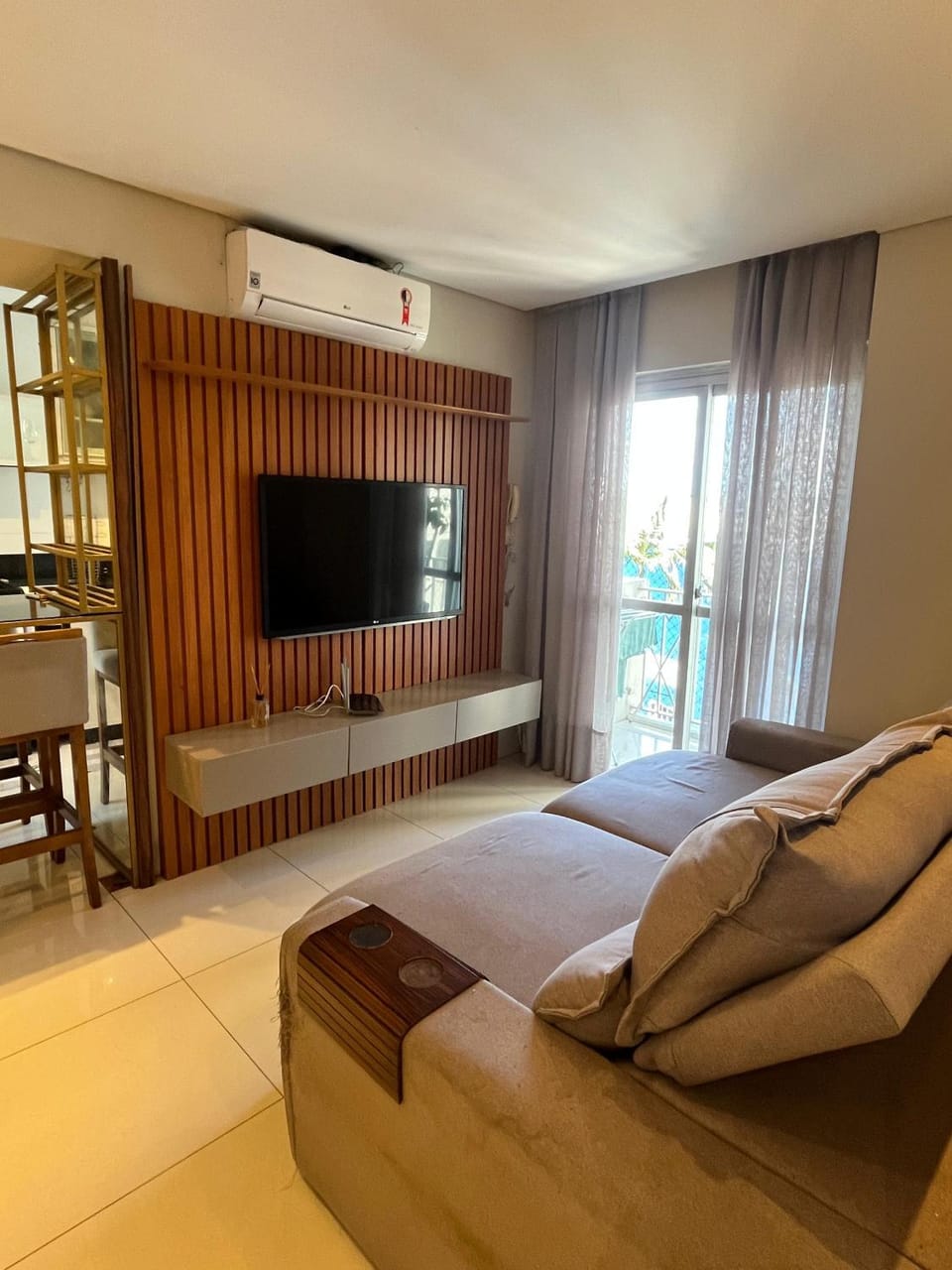 apartamento quadra mar rua 4100 Apartment in Camboriú