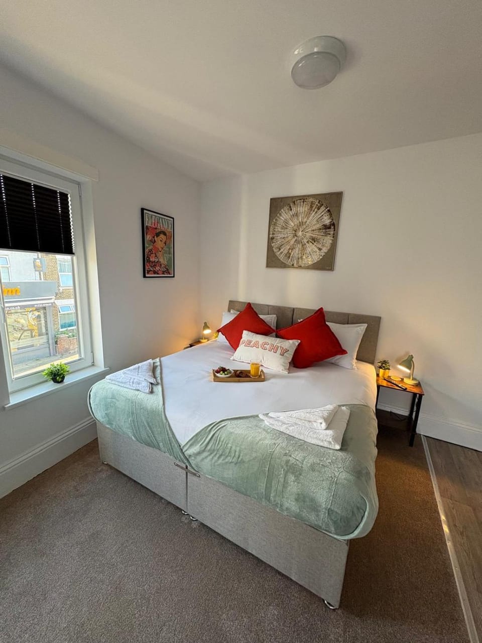 Central Peterborough Studio 2 Apartment in Huntingdonshire District