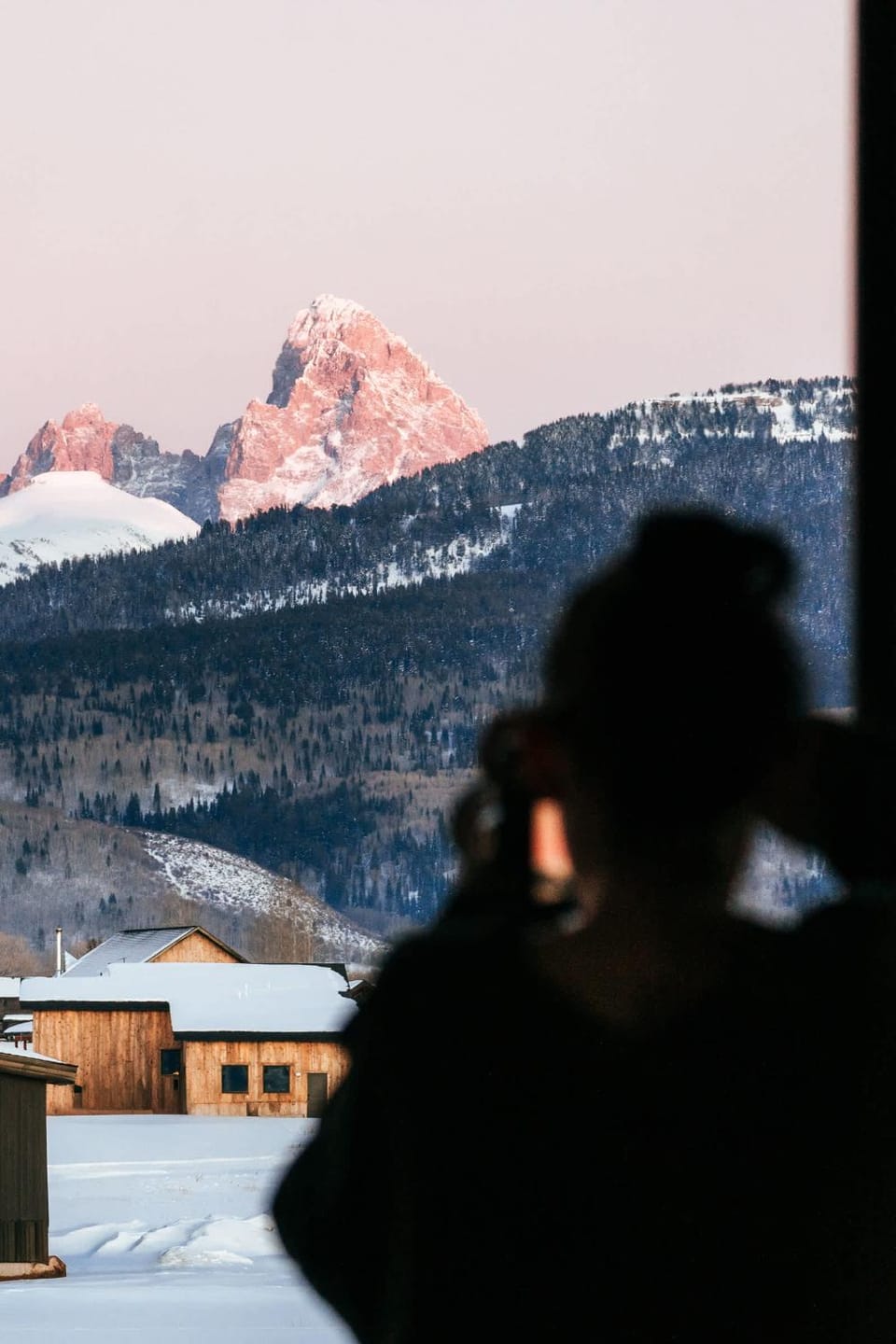 Basecamp Stays: Teton Views Huge Deck Stargazing House in Idaho