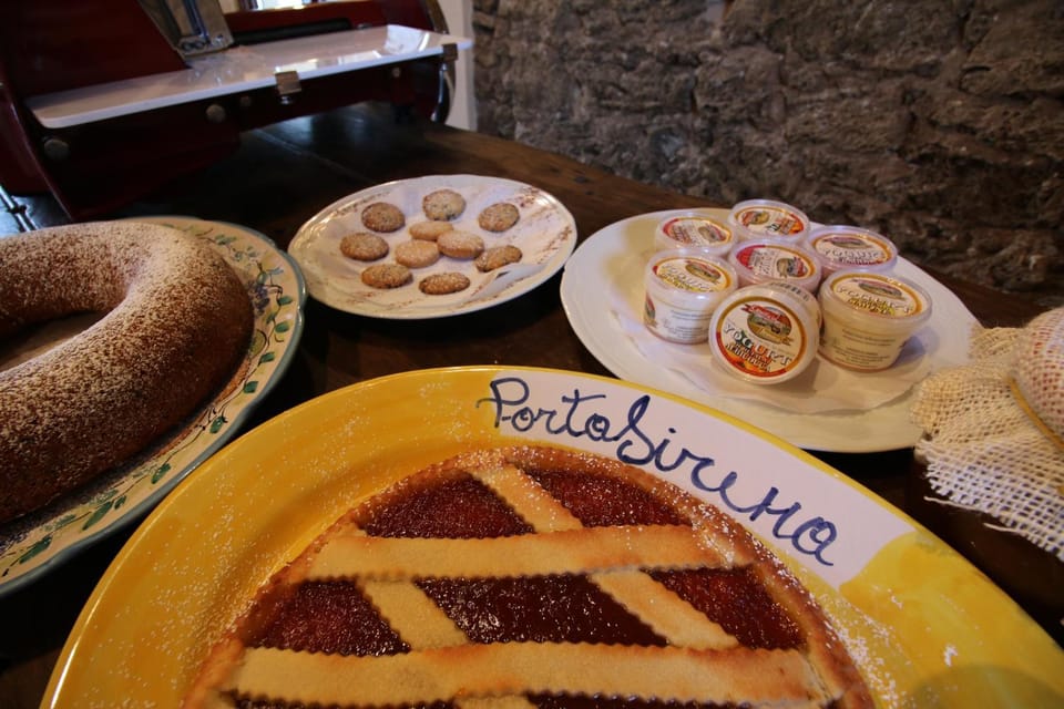 Food and drinks, Breakfast, Buffet breakfast, Italian breakfast